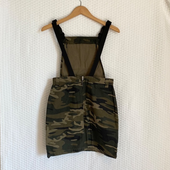 TOPSHOP Camo Jumper - Picture 5 of 10